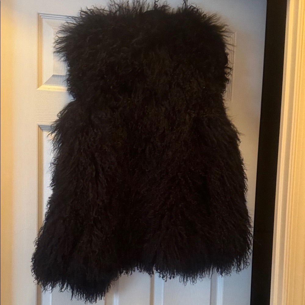 Black Faux Fur Vest - Picture 2 of 2